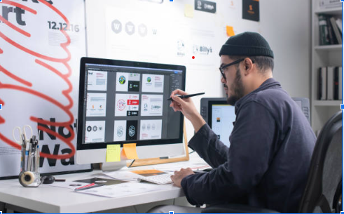 How to Build a Strong Graphic Designer Personal Brand?